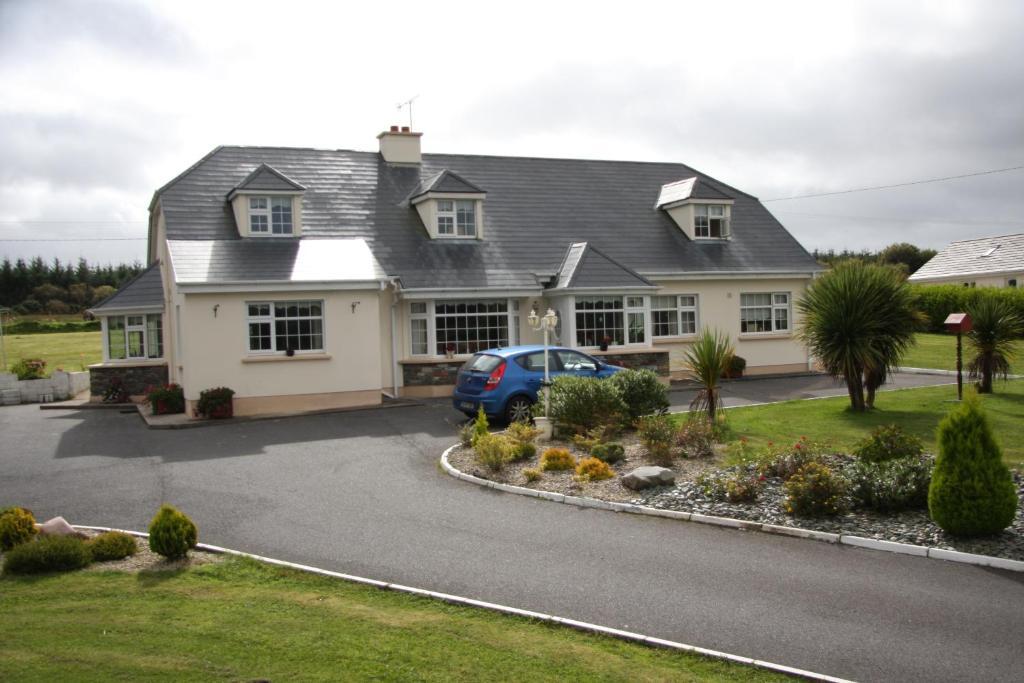 Strand'S End House Rooms Only, No Breakfast Served Cahersiveen Exterior photo
