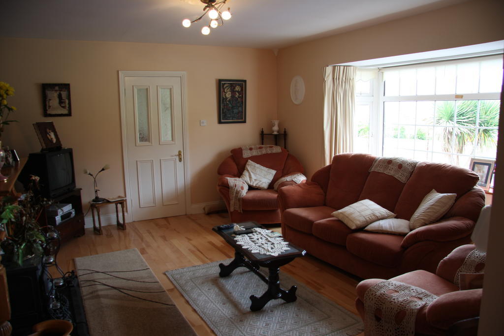 Strand'S End House Rooms Only, No Breakfast Served Cahersiveen Exterior photo