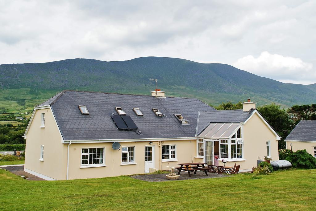 Strand'S End House Rooms Only, No Breakfast Served Cahersiveen Exterior photo
